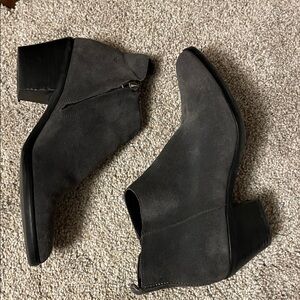 Dolce Vita Gray suede booties